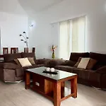Casa Costa Bella * 科斯塔特吉塞